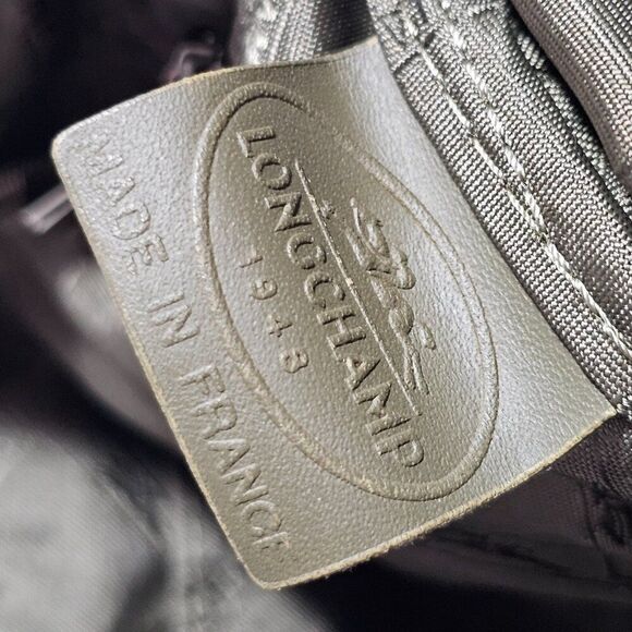 EUC LIKE NEW AUTHENTIC LONGCHAMP GREEN NYLON CROSSBODY BAG MEDIUM - Picture 16 of 16